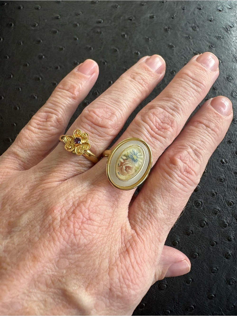 Set of 2 rings made from vintage clip earrings. Size adjustable.